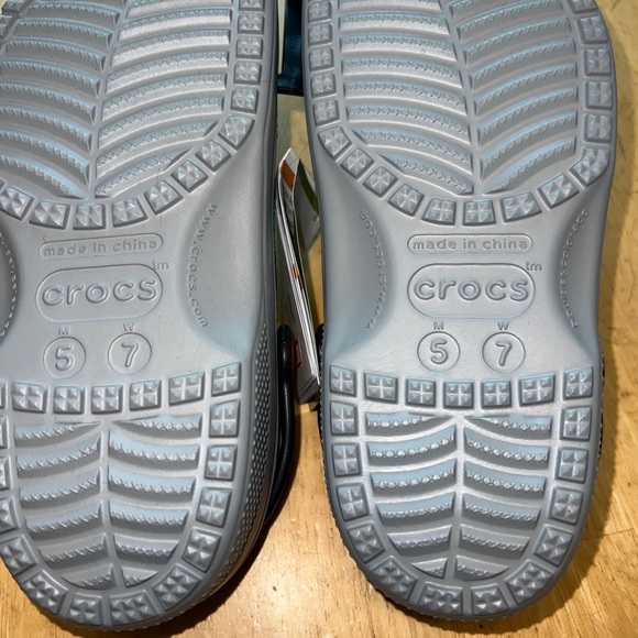 Star Wars Adult Crocs Clogs Unisex Camo Disney The Mandalorian Size:M5/W8 NWT - Picture 4 of 6